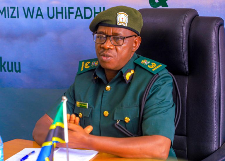 e9b12ced-a44b-446b-b206-48509be1d357